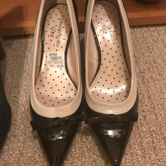 Black patent leather kitten heels - Picture 1 of 4
